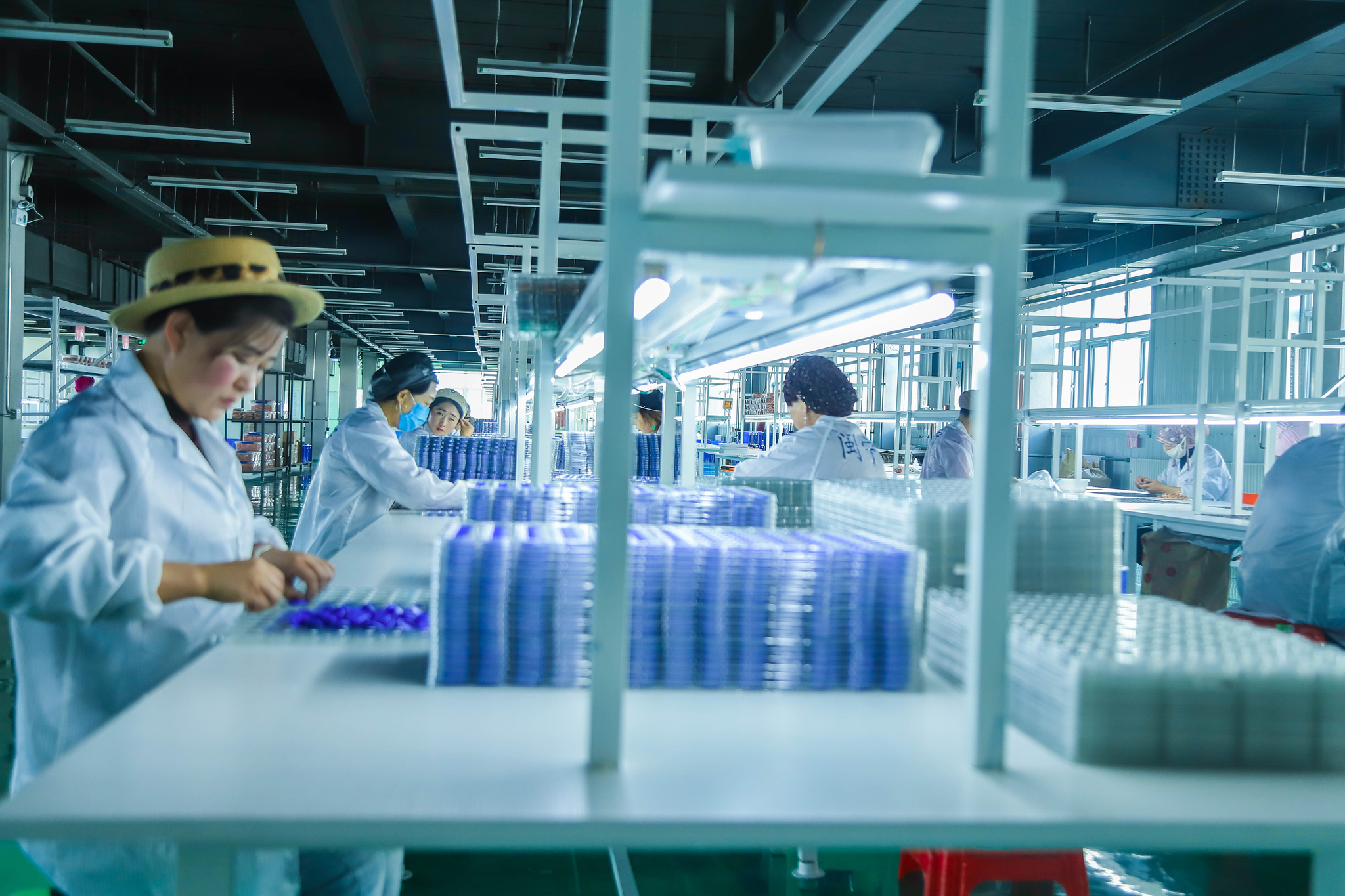 金沙8087集团宁夏工厂获得一项用于智能卡加工的超声波焊接装置专利