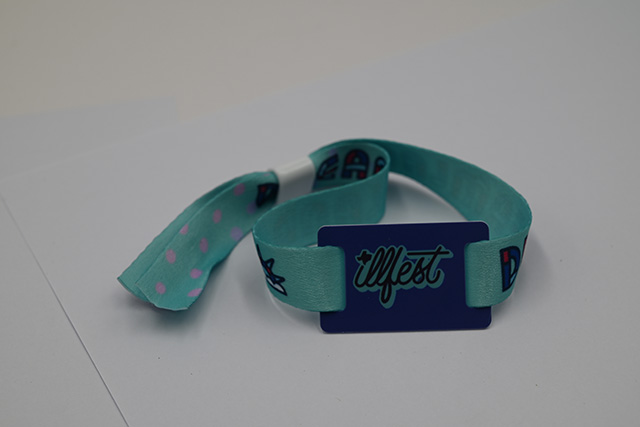 ”NFC技术，让雕像措辞“————全新的艺术表白方式